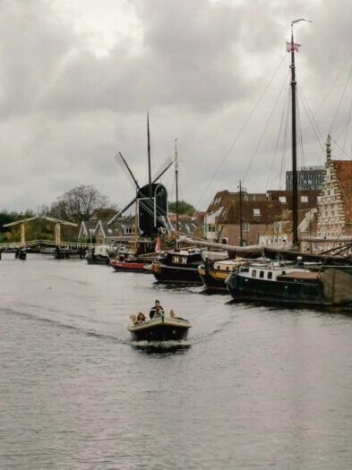 Leiden, winter, boats